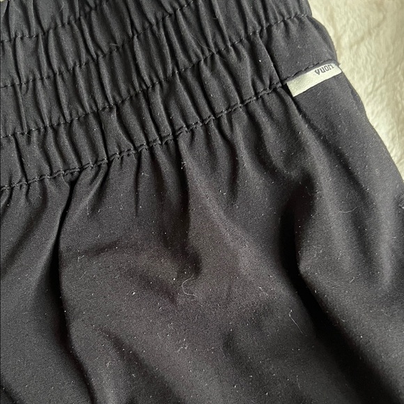 Vuori Villa Women's Black Wide-Leg Pants - Picture 7 of 7